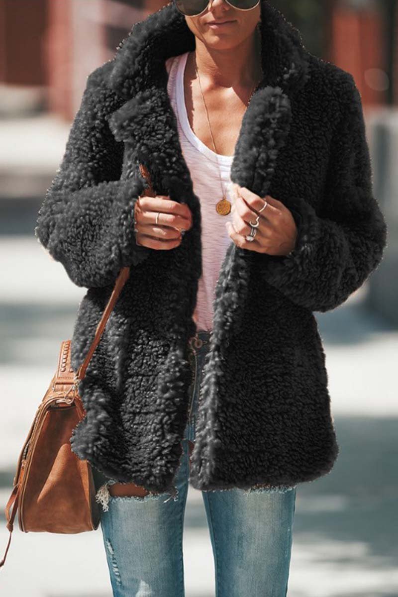 Cappotto Teddy Donna Oversize con Revers Ampi