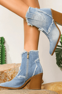 Stivaletti Texani Donna in Denim Sfrangiato con Tacco