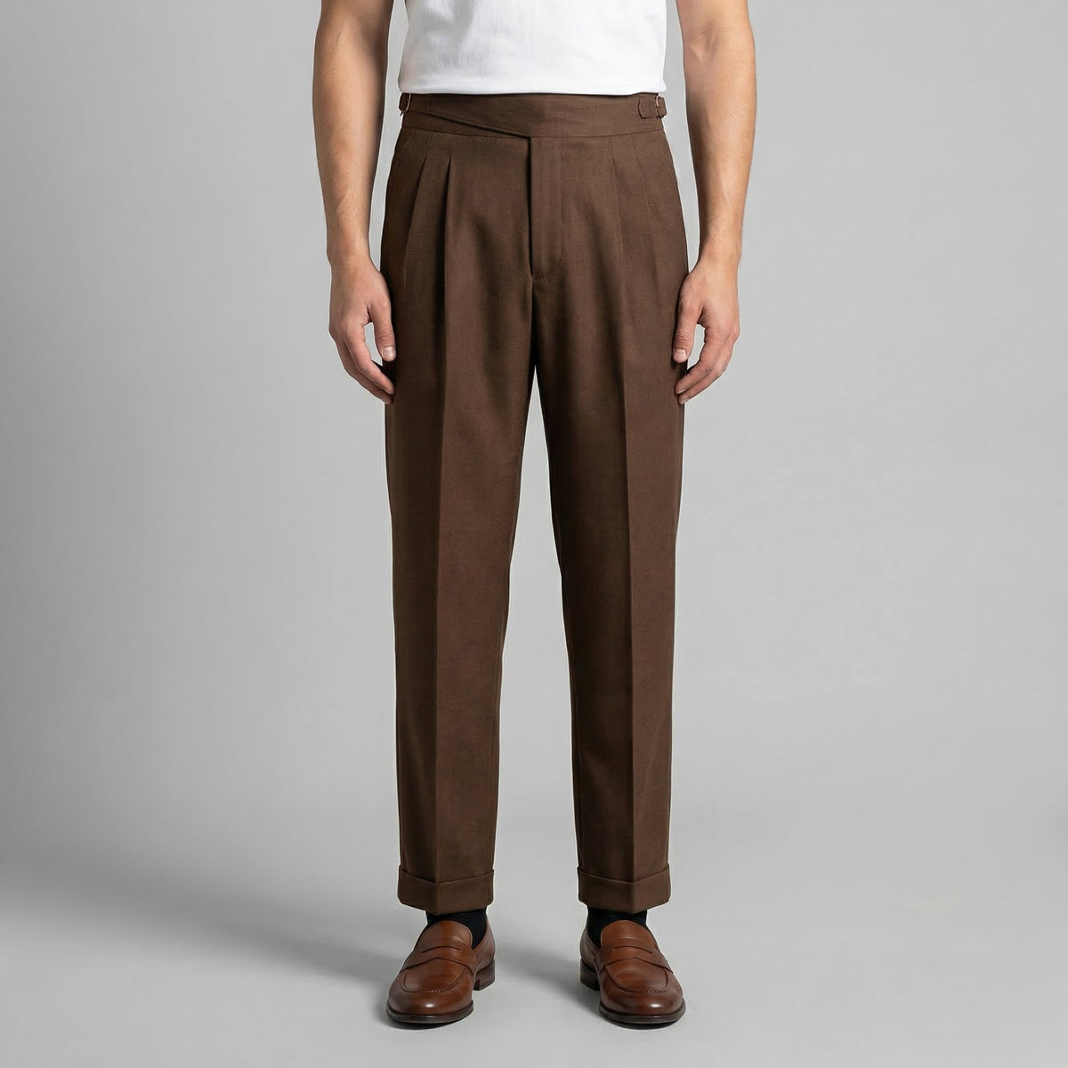 Pantaloni Uomo con Pinces e Risvolto sul Fondo