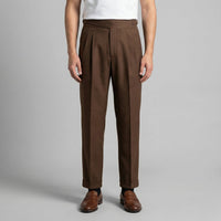 Pantaloni Uomo con Pinces e Risvolto sul Fondo