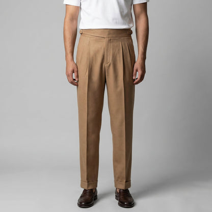 Pantaloni Uomo con Pinces e Risvolto sul Fondo
