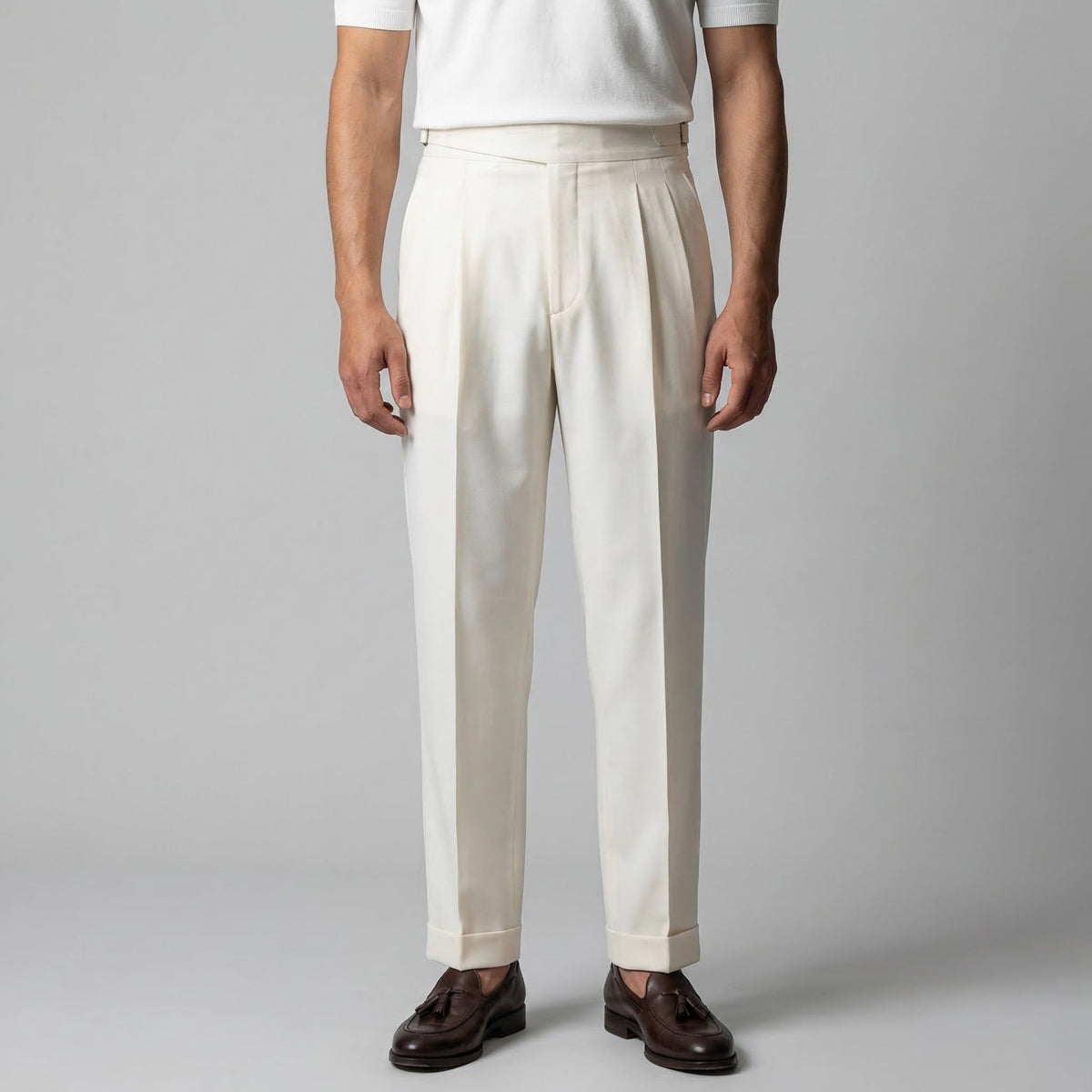 Pantaloni Uomo con Pinces e Risvolto sul Fondo