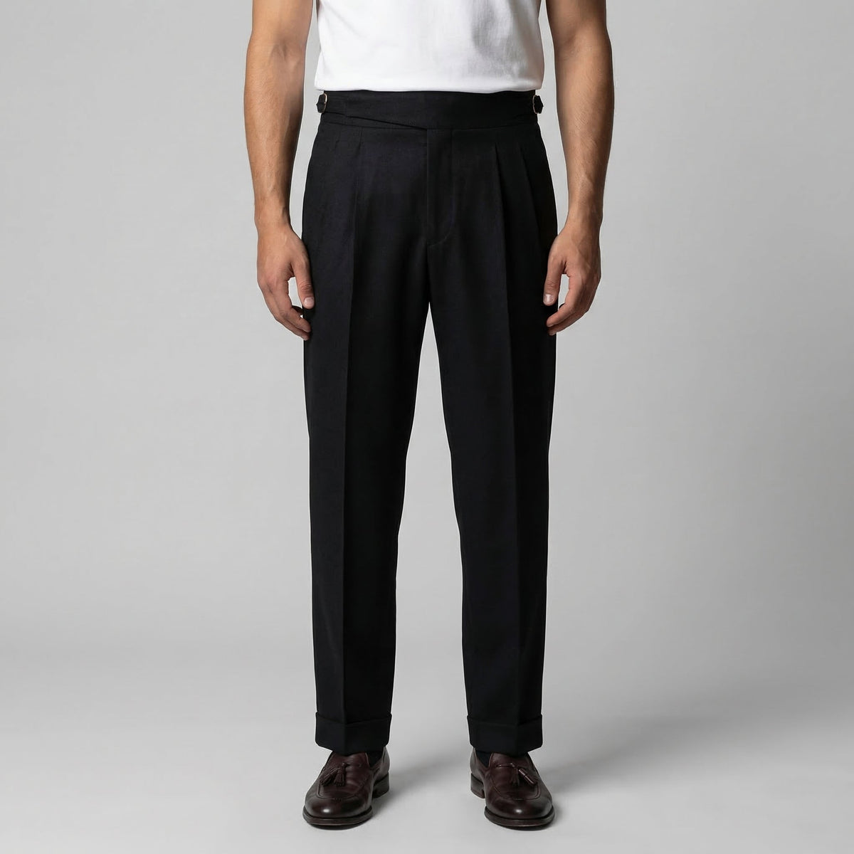 Pantaloni Uomo con Pinces e Risvolto sul Fondo