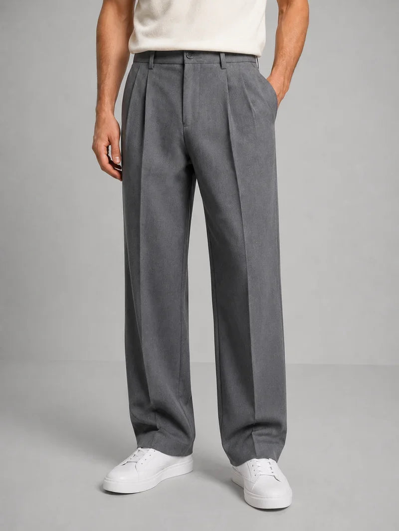 Pantaloni Uomo Dritti con Pinces e Passanti
