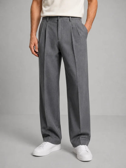 Pantaloni Uomo Dritti con Pinces e Passanti
